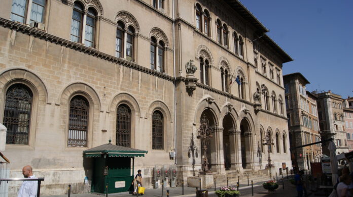 italia-perugia-tribunale_di_perugia-08