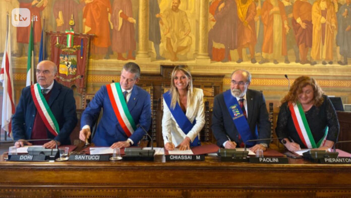 Il momento della firma del protocollo d'intesa