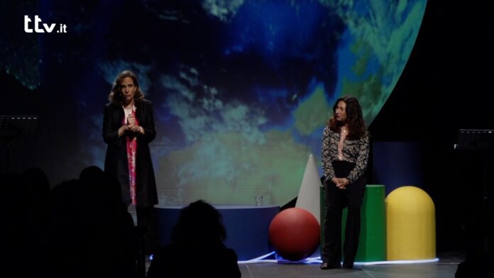 Ilaria Capua e Antonella Attili