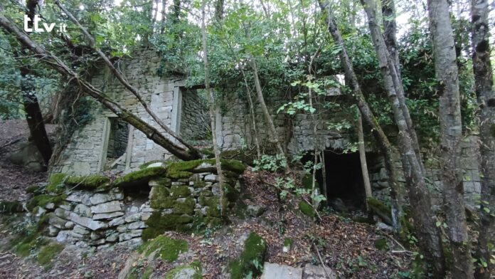 I resti del Mulino di Sopra della Montagna